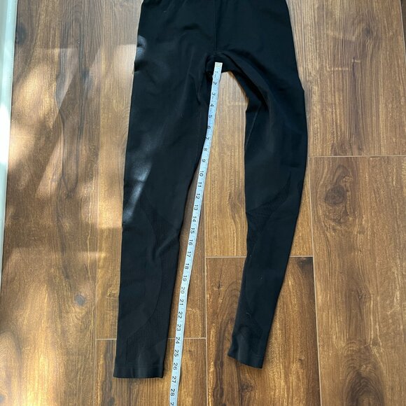 LNDR Chisel Leggings (black and grey set- 2 count) #1 - Picture 6 of 16